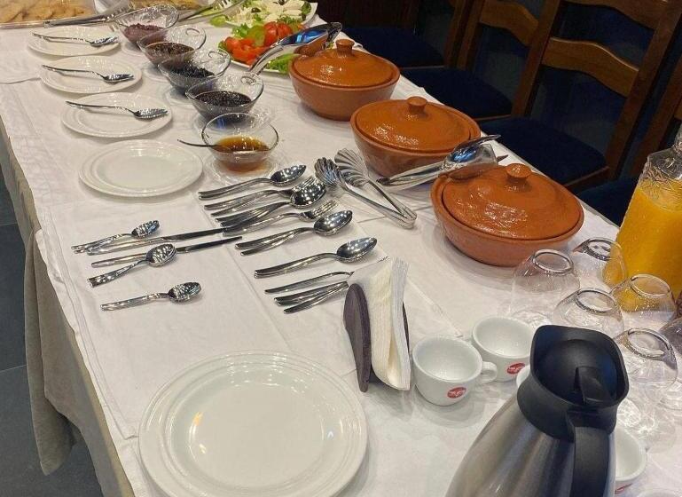 Pensão Iballe Guesthouse