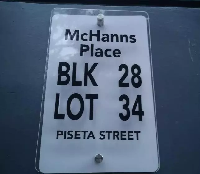 Majatalo Mchanns Place