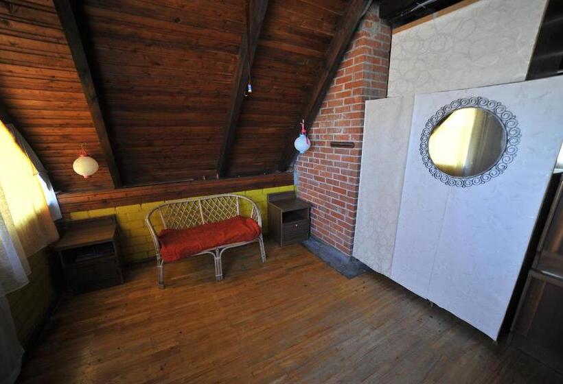 هاستل Nostalgija Pervalkoje