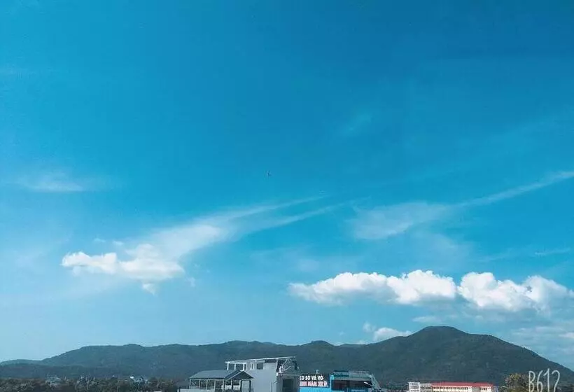 Motel Quốc Việt