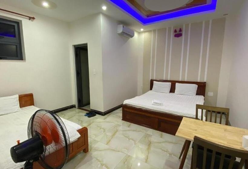 Motel Quốc Việt