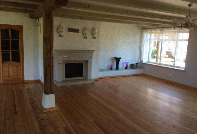 پانسیون Viesu Nams Zivtiņi