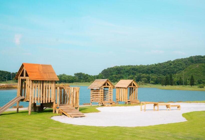 The Five Villas & Resort Ninh Binh