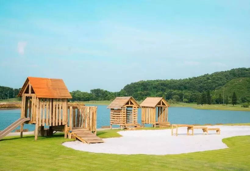 The Five Villas & Resort Ninh Binh