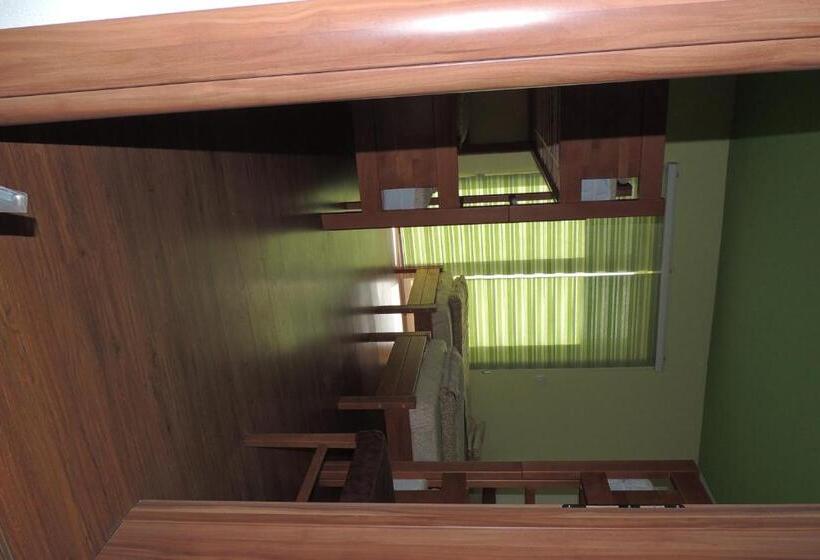 Hostel Villa Popović