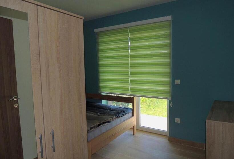 Hostel Villa Popović