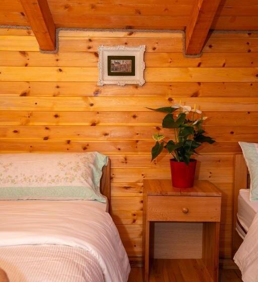 Pensão Bee Eco Guest House