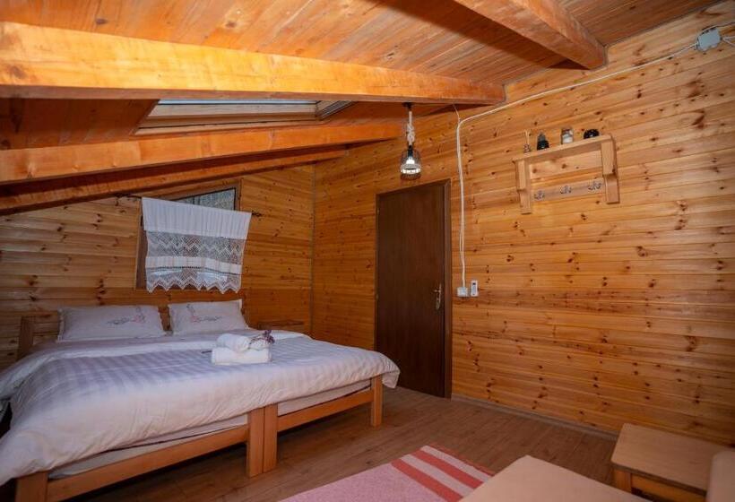 Pensão Bee Eco Guest House