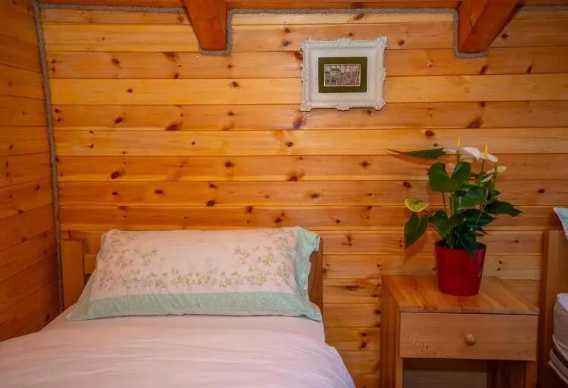 ペンション Bee Eco Guest House