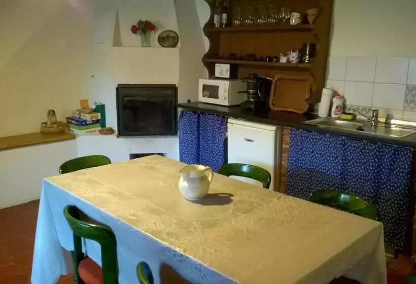 ペンション Bodrogparti Vendégház Sárazsadány
