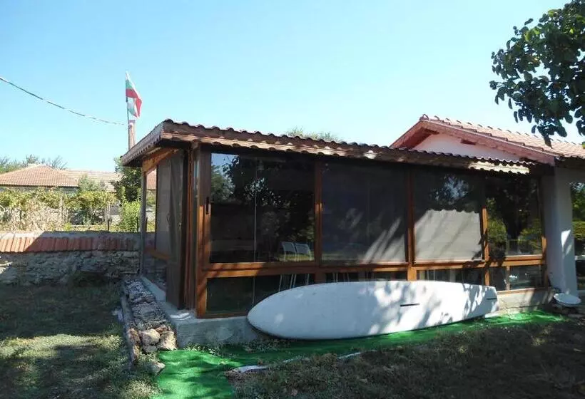 Majatalo Granichar 3 Surfa