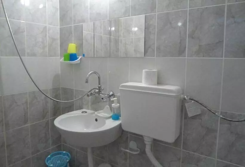 Majatalo Granichar 3 Surfa