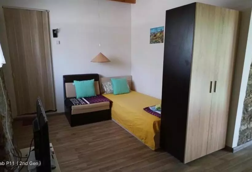 Majatalo Granichar 3 Surfa