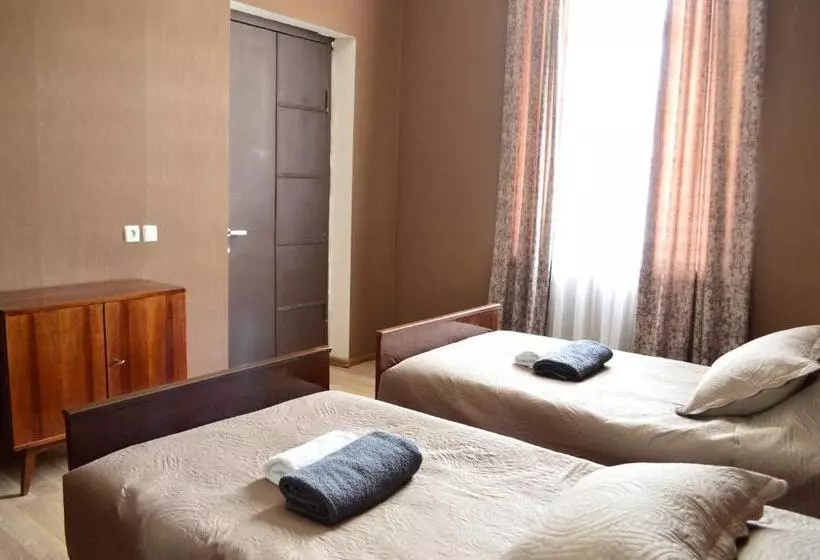 پانسیون Shoda