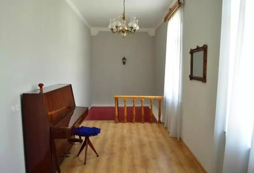 پانسیون Shoda