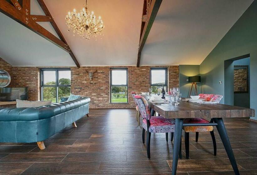 펜션 Woodland Barn