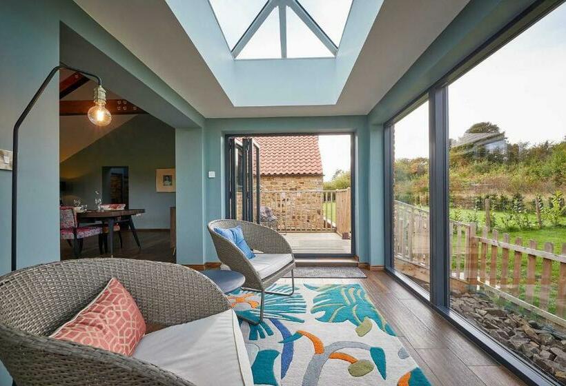 펜션 Woodland Barn