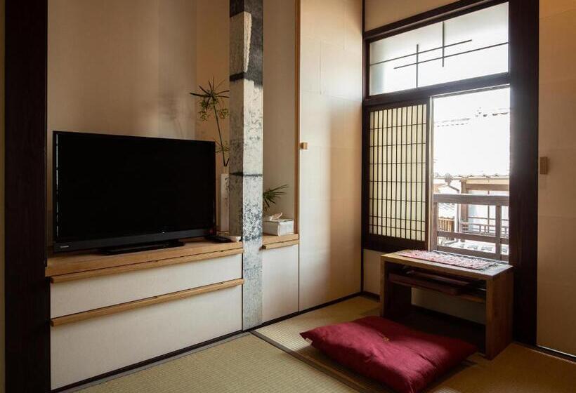 Ryokan 内子の宿 織