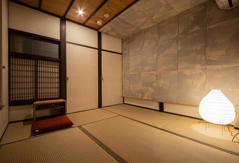 Ryokan 内子の宿 織