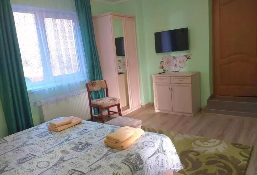 Retkeilymaja усадьба  у артура