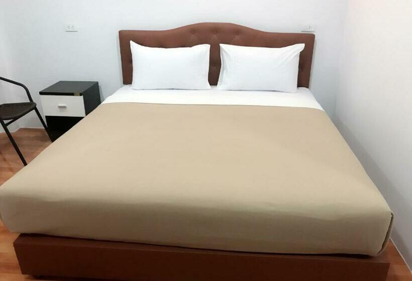 ユースホステル Boodsarin