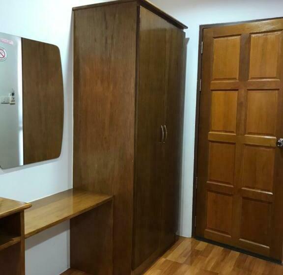 ユースホステル Boodsarin