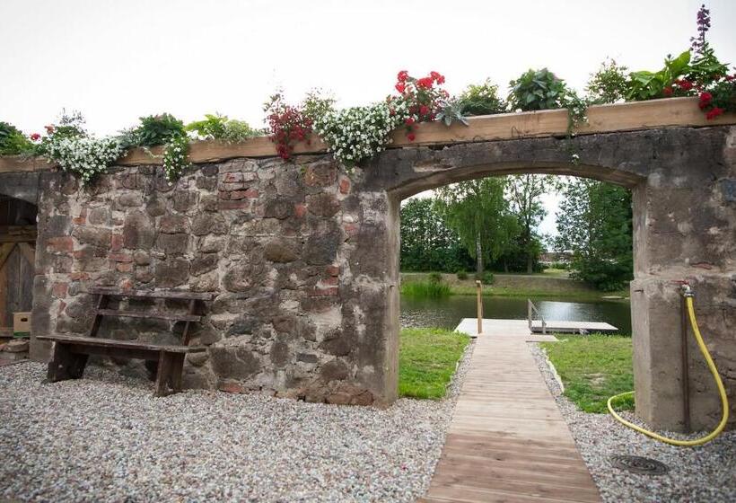 Botique & Spa Hotel Berkenes Manor