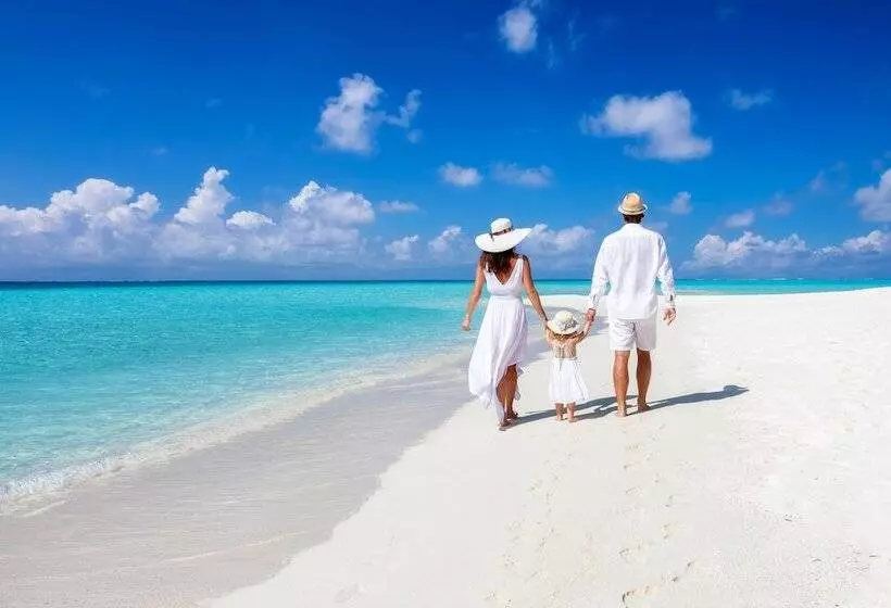 Emerald Faarufushi Resort & Spa   Deluxe All Inclusive