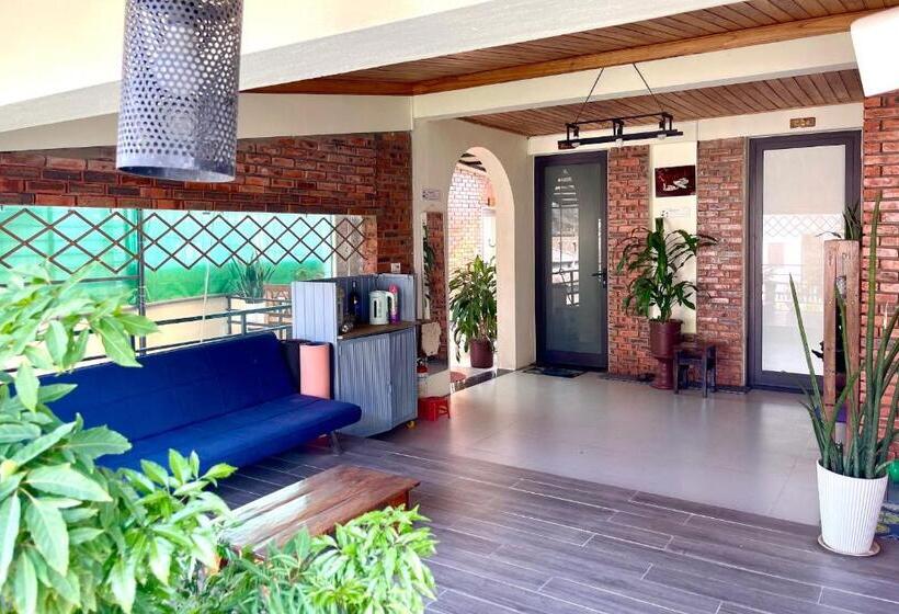 هتل Homestay Minh Tú