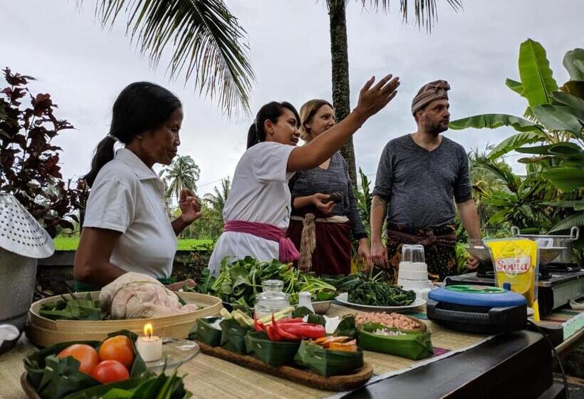 펜션 Adhitya Dharma Guest House