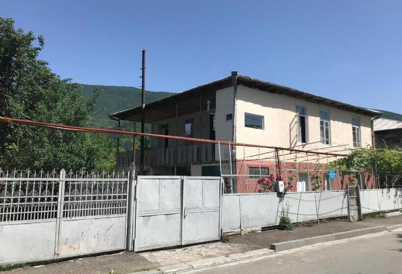 پانسیون Chveni Ezo