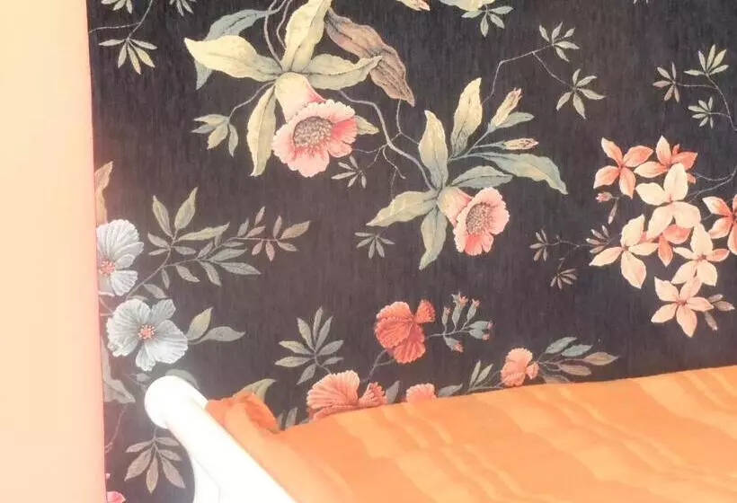 ペンション Cottage Poe