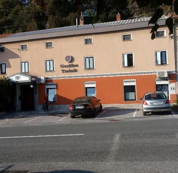 پانسیون Gostilna Tratnik