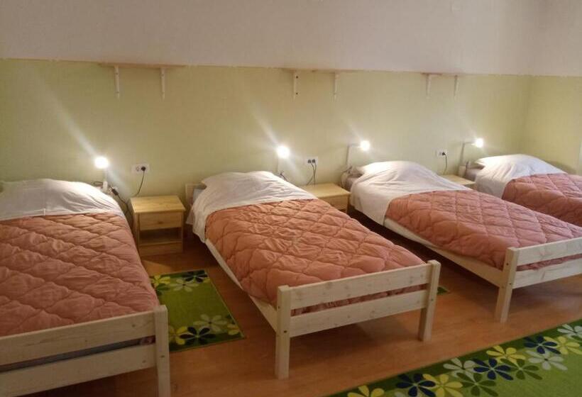 پانسیون Gostilna Tratnik