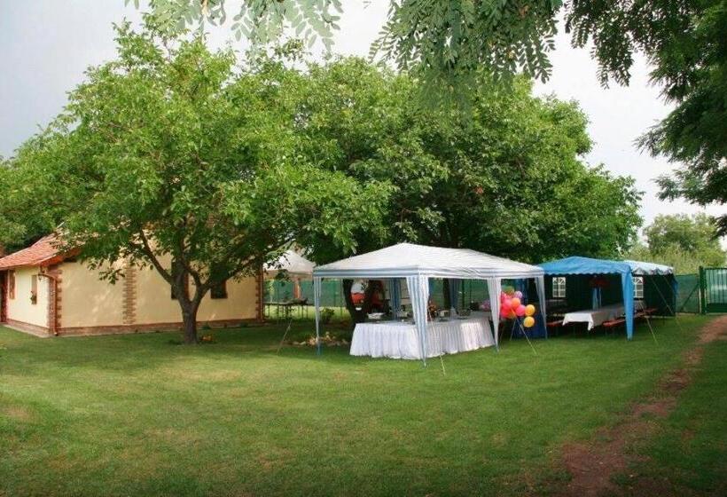 פנסיון Romantika Vendégház