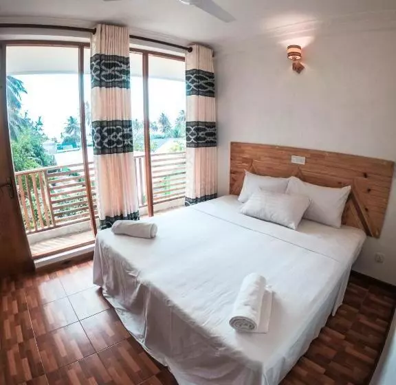 پانسیون Seena Inn