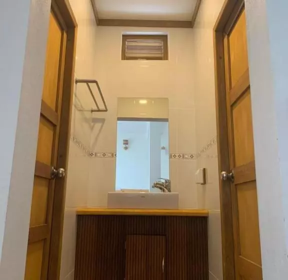 پانسیون Seena Inn