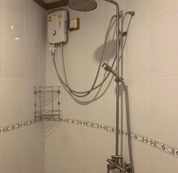 پانسیون Seena Inn