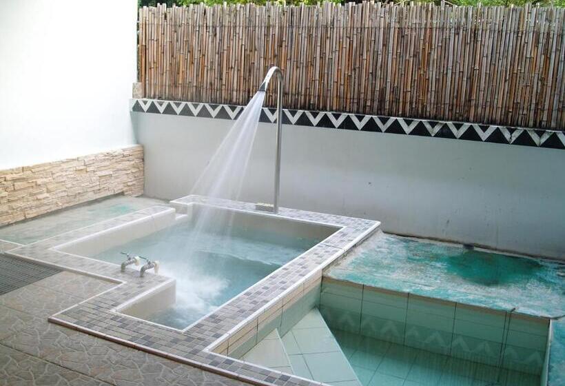 هاستل Dainty Spa