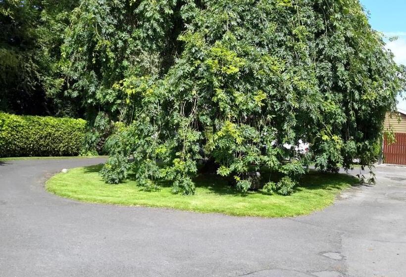 민박 Garrane House