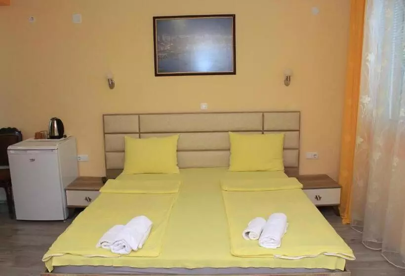 پانسیون Villa Mimi