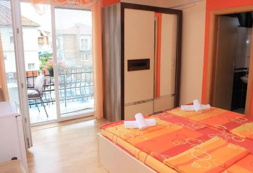 پانسیون Villa Mimi