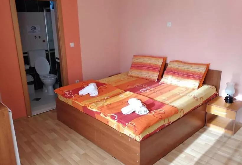 پانسیون Villa Mimi