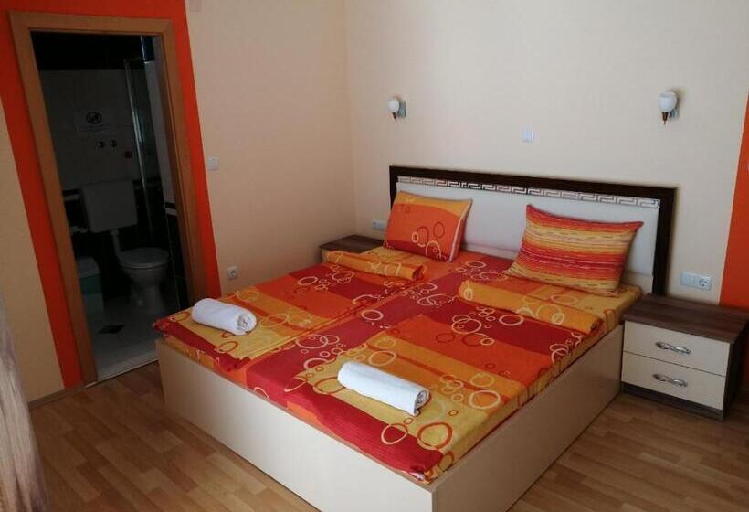 پانسیون Villa Mimi