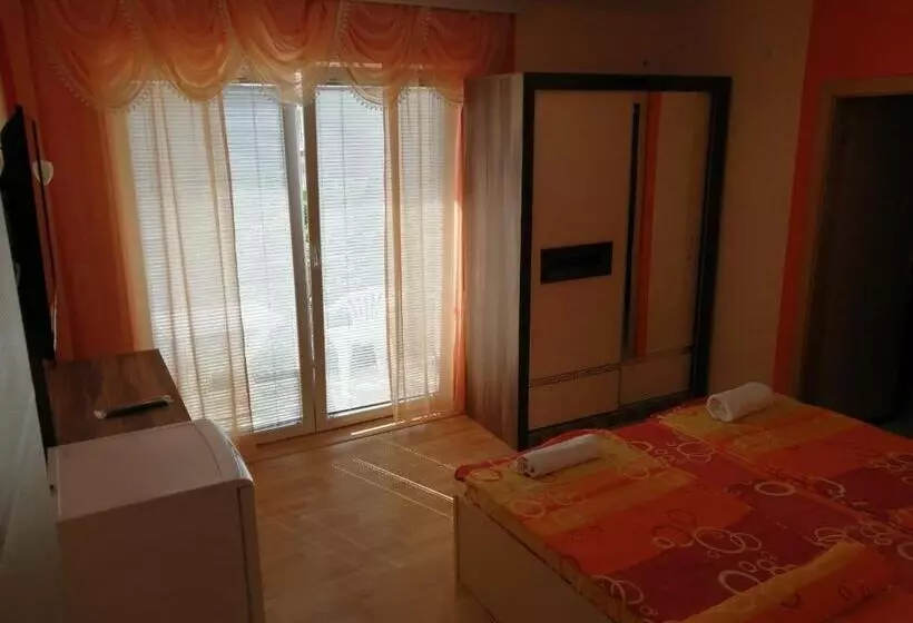 پانسیون Villa Mimi