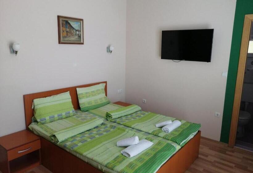 پانسیون Villa Mimi