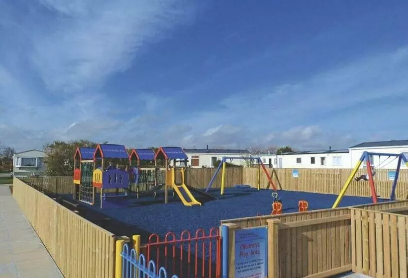 Lomakeskus Cowden Holiday Park