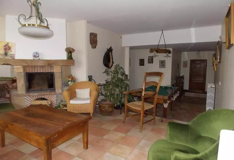 Aamiaismajoitus (B&B) A La Mare Du Vieux Chêne