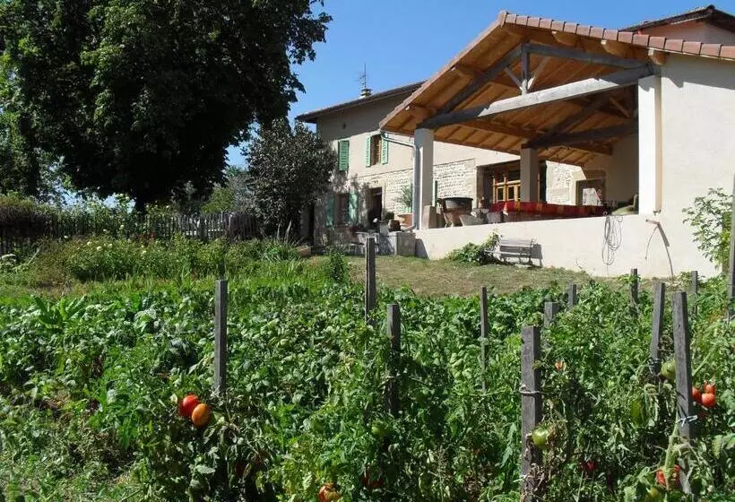 Aamiaismajoitus (B&B) A La Mare Du Vieux Chêne