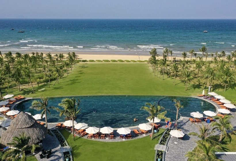 Bliss Hoi An Beach Resort & Wellness